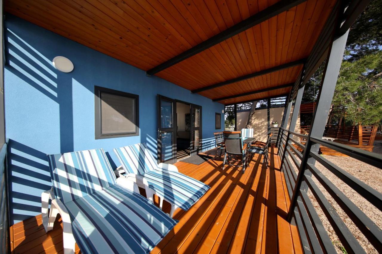 Mobile Home Safir Biograd Na Moru Exteriör bild